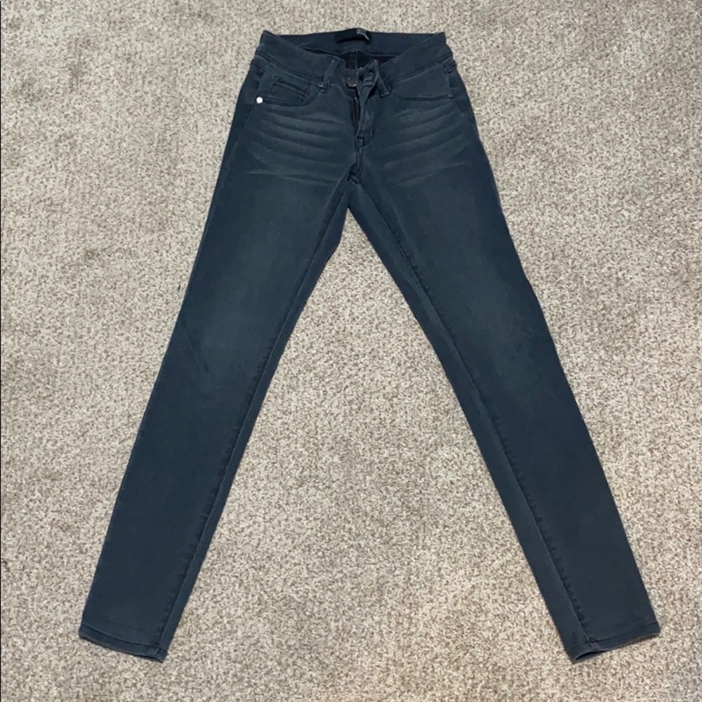 Low rise stretch denim